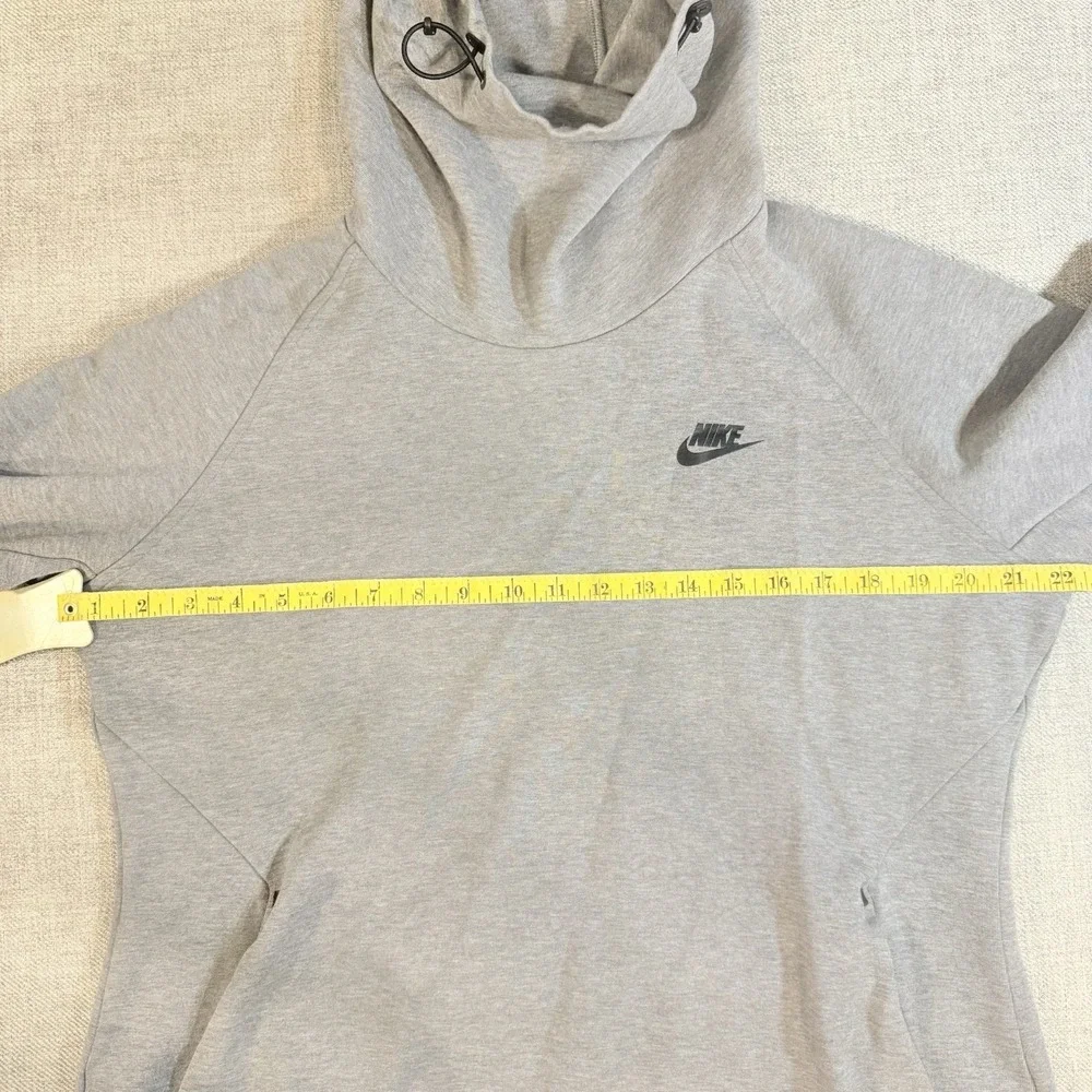 Nike Women's XL Gray Pullover Hoodie Funnel Neck Sweatshirt Athleisure